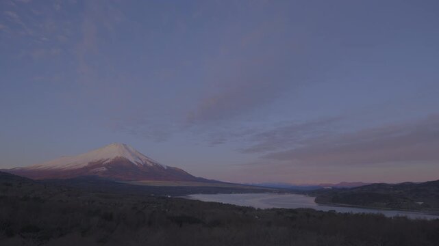 (HDR PQ 2100 10bit 4:2:2) - 4K Timelapse of Red Fuji at Sunrise over Lake Yamanaka with Vibrant Morning Sky &ndash; color‑graded and refined version