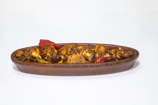 The indispensable accompaniment to kebabs and meat dishes: sumac onion salad. Photographic work on white oath