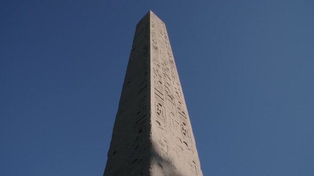 Establishing shot of Cleopatra's Needle
