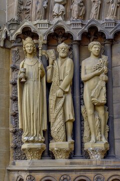 Portal of the Church of Our Dear Lady, French Gothic, detail, Trier, Rhineland-Palatinate, Germany