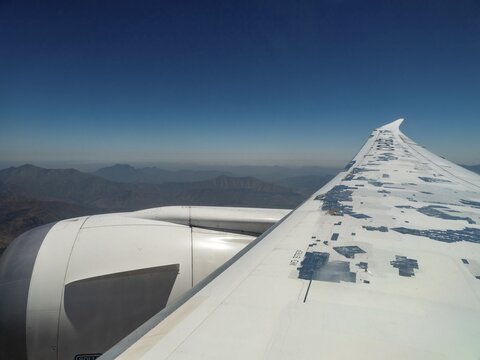Flight safety, aircraft wing repaired with adhesive tape, Dreamliner Boeing 787