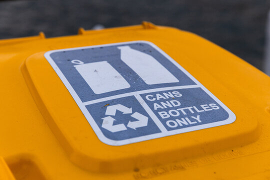 lid of a recycling bin for cans and bottles