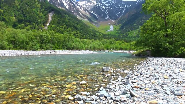 【初夏素材】初夏の上高地・梓川と穂高連峰