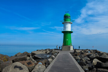 Obraz premium Leuchtturm in Warnemünde an der Ostsee