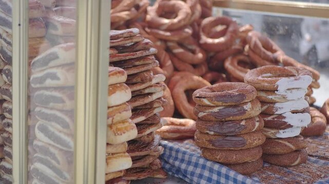 Freshly baked turkish simits at a market in the morning