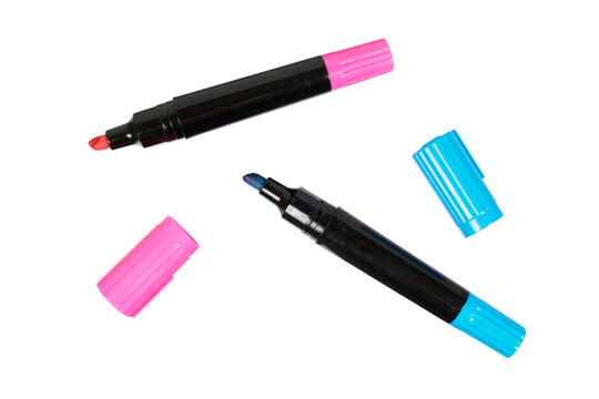 felt tip pens or markers in pink and blue isolated on white or transparent png