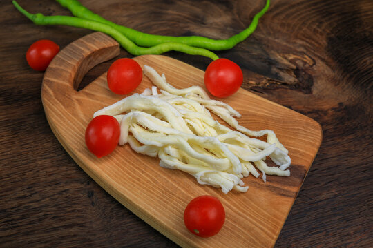 &Ccedil;e&ccedil;il peynir cecil cheese on wooden board