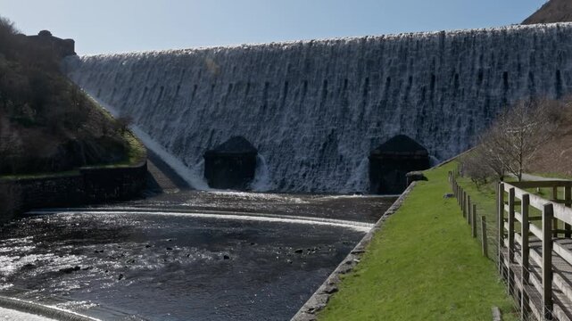 Caban Coch Dam, Elan Valley