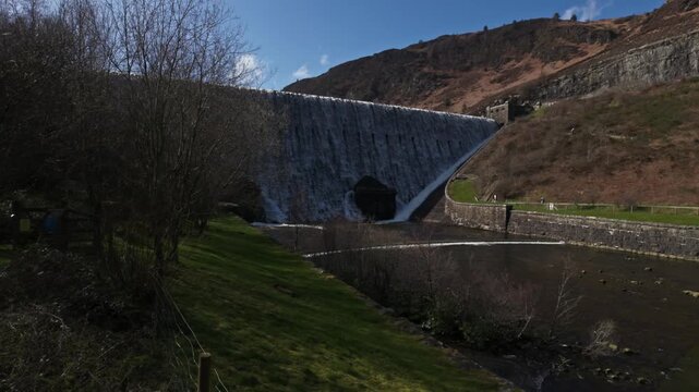 Caban Coch Dam, Elan Valley