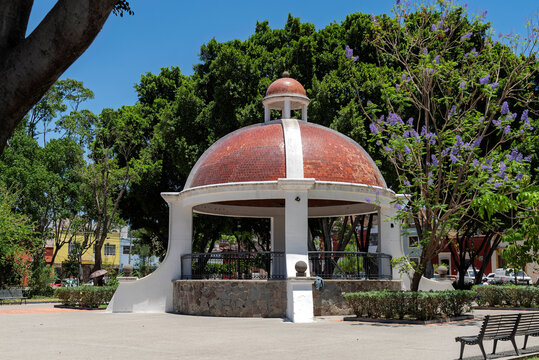 quiosco, house of god, arquitectura, cielo, religiones, torre, casa, edificio, capilla, hito, viajando, viejo, c&uacute;pula, europa, ciudad, rusia, antiguas, ortodoxa, turismo