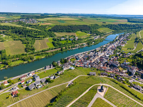 Ausblick vom Koeppchen an der Mosel in Luxemburg 