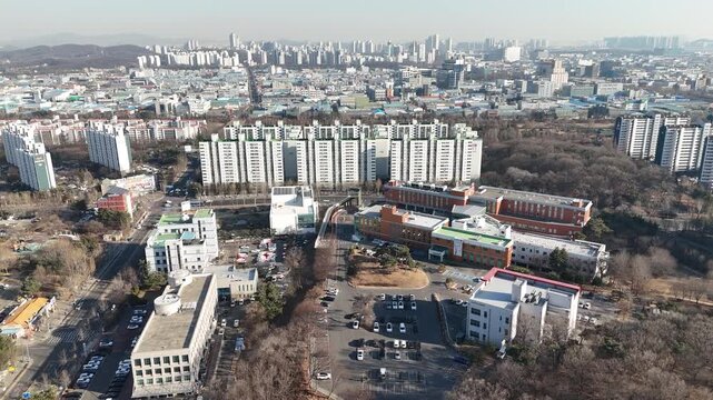 인천시 연수구 연수동 선도지구 일대. An old Korean apartment,  a planned redevelopment area, Yeonsu, Incheon, South Korea