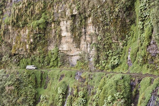 Camino de la muerte, Death Street, considered the most dangerous road in the world, Andes near La Paz, Bolivia