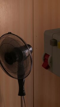 Vertical Video When it&rsquo;s super hot in summer, the circuit breaker trips and the electric fan cuts out.