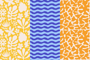 Obraz premium Vector hand-drawn seamless patterns set in a naive abstract art style with sketchy wavy and groovy shapes, dopamine cottage core aesthetic, coastal designs featuring ocean waves, flowers