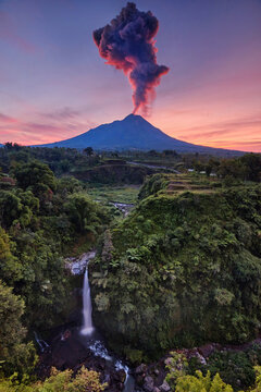 Sunrise Phreatic Eruption