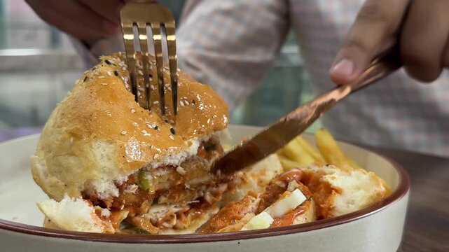 Kashmir Food Experience Featuring Pizza Burger Biryani Mojito Shakes Omelettes Cinematic Restaurant Dining Aesthetic Delicious Food Videos