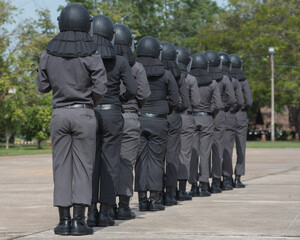 Obraz premium Riot police control the crowd training
