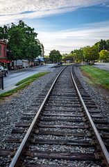 Obraz premium Railroad Tracks Through Midwest America Small-Town of Midway, Kentucky Main Street