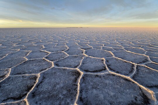 Honeycomb structure on Salar de Uyuni, salt flat, morning light, Altiplano, Lipez, Bolivia