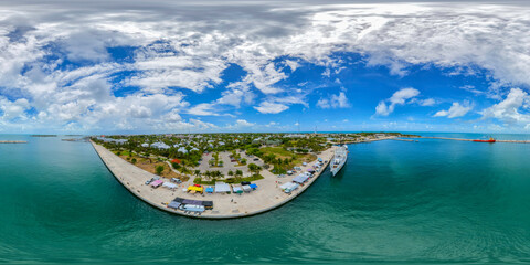 Obraz premium Aerial 360 photo Truman Waterfront Farmers Market 2026