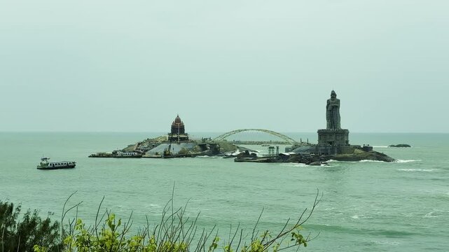 Beautiful view of Vivekananda Rock Memorial and the Thiruvalluvar statue in Kanyakumari Tamil Nādu
