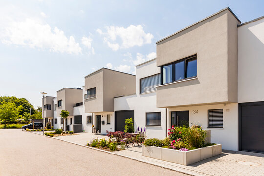 Germany, Bavaria, Neu-Ulm, modern one-family houses, efficiency houses