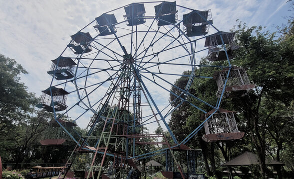 Close down fun park