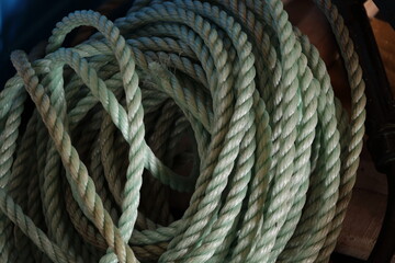 Coiled rope with weathered texture and marine details © ANTONIO
