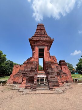Bajang Ratu Temple