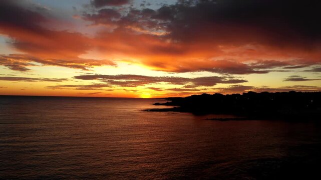 Drone - coucher de soleil &agrave; Istres