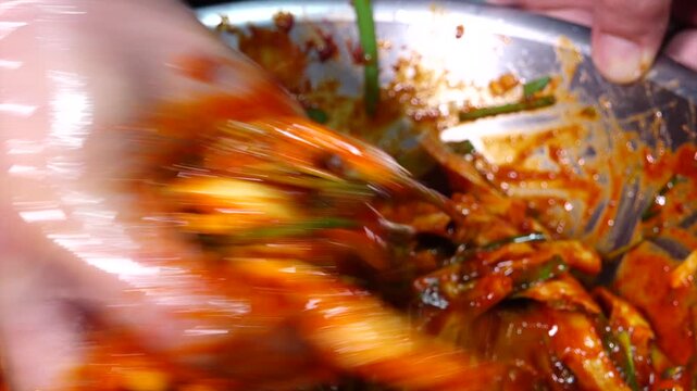 Korean traditional side dish spicy bamboo shoot salad Juksun cho muchim K-food cooking 대한민국 한국 전통 반찬 요리 죽순초무침 죽순 대나무 식재료 고추장 식초 참기름 들기름 고추가루 케이푸드 새콤달콤 매콤한 풍미 감칠맛 아삭한 식감 나물 채소 야채 양념 버무리기 조리 과정 주방 식당 맛집