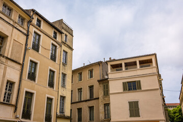 Fototapeta premium Dans les rues de Nîmes dans le Gard en France