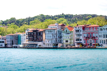Obraz premium Famous colorful mansions of Yeniköy. Historical mansions on the shores of the Bosphorus. Touristic architectural buildings