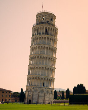 leaning tower of pisa italy