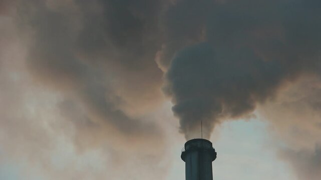 煙突 煙 朝日 工場 地球環境 SDGs 大気汚染 温暖化 工業地帯 背景素材