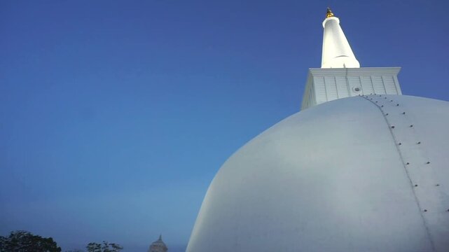 Serene and soulful view of the historic Ruwanwalli Stupa 3