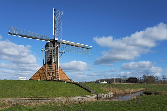 Grit mill for drainage, Goengahuizen, Go&euml;ngahuizen, Goai&iuml;ngahuzen, Friesland, Frysl&acirc;n, Netherlands, mill