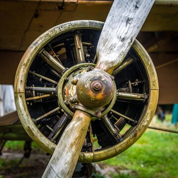 Close-up propeller and engine