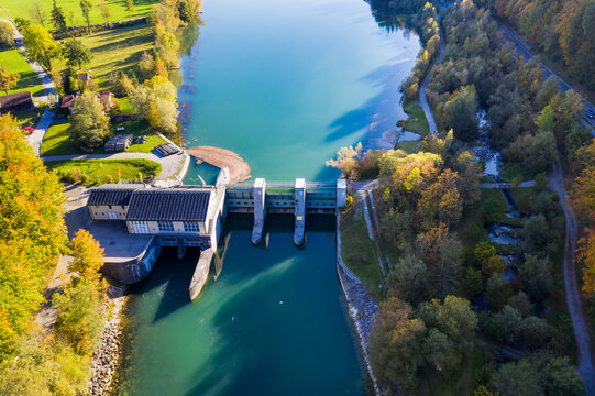 Germany, Upper Bavaria, Power Plant Bad Toelz, Isar dam near Bad Toelz