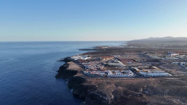 plage del castillo et littoral &agrave; Fuerteventura aux canaries