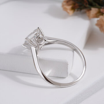 White gold elegant diamond ring for women and girls for special engagement ocation 