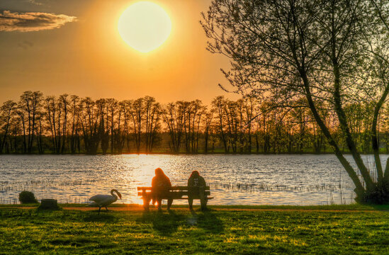 Sonnenuntergang an einem See