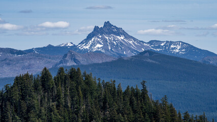 Obraz premium Three-fingered Jack - Part of the Oregon Cascades
