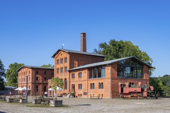 Historic Stober Estate, once the seat of the Borsig family, today a hotel, Gro&szlig; Behnitz, Nauen, Havelland, Brandenburg, Germany