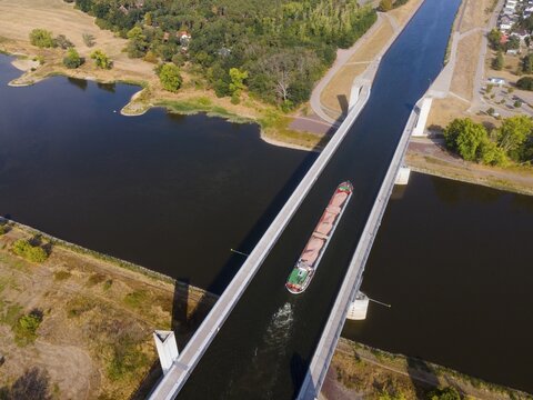 Drone shot, cargo ship on the Mittelland Canal, Magdeburg waterway junction, canal bridge, Mittelland Canal, Elbe, Magdeburg, Saxony-Anhalt, Germany