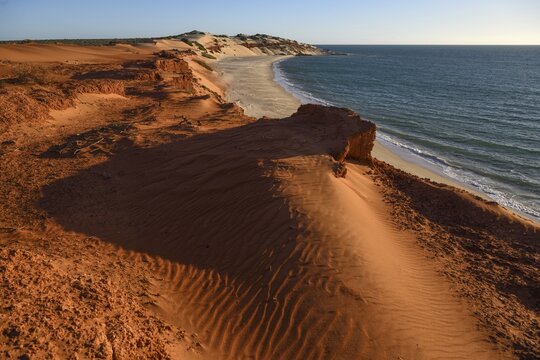 Landscape near Cape Per&oacute;n, Fran&ccedil;ois P&eacute;ron National Park, near Denham, Shark Bay, State of Western Australia, Australia