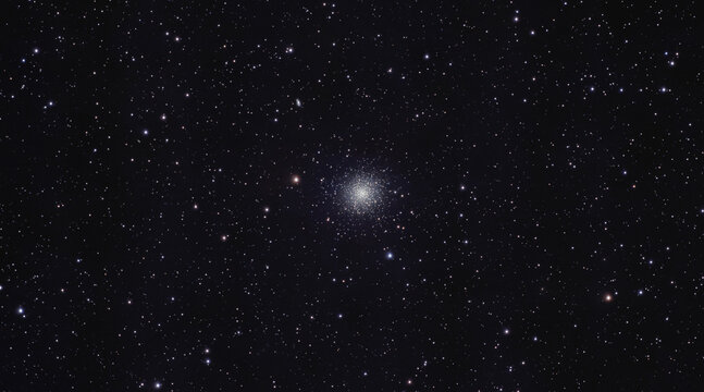 Dense Star Cluster View M13
