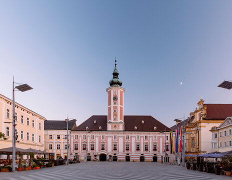 Austria, Lower Austria, St. Poelten, Townhall square and townhall in the evening