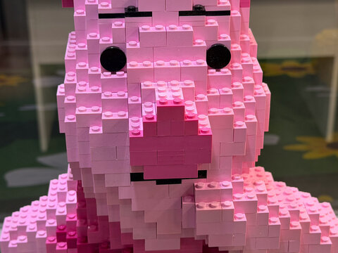 Pink pig made from toy bricks lego